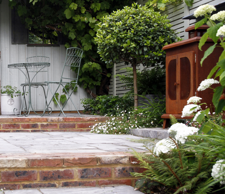 creating a focal point, Kent garden design by greencube