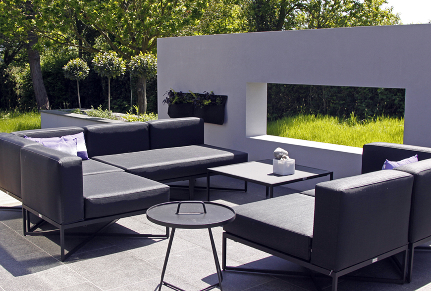 greencube use a letterbox view framing the meadow in speldhurst, kent