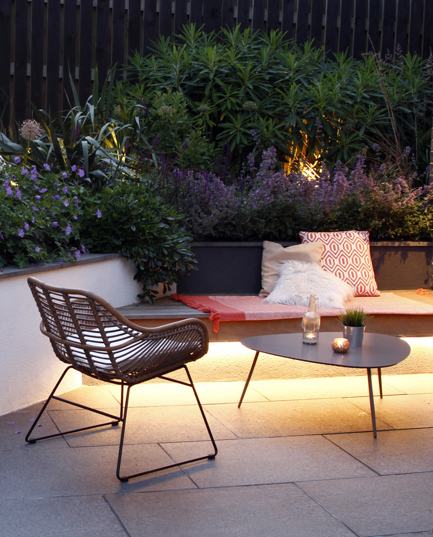 at night it takes on a whole different feel, greencube's Kings Hill, Kent garden design